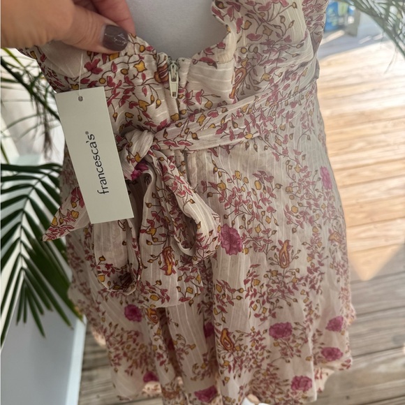 Francesca's Collections Ivory Floral Dress NWT - Picture 3 of 5